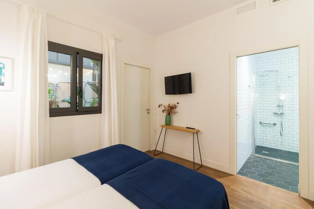 Magatzem 128 Guest House Barcelona 3*,  Spain