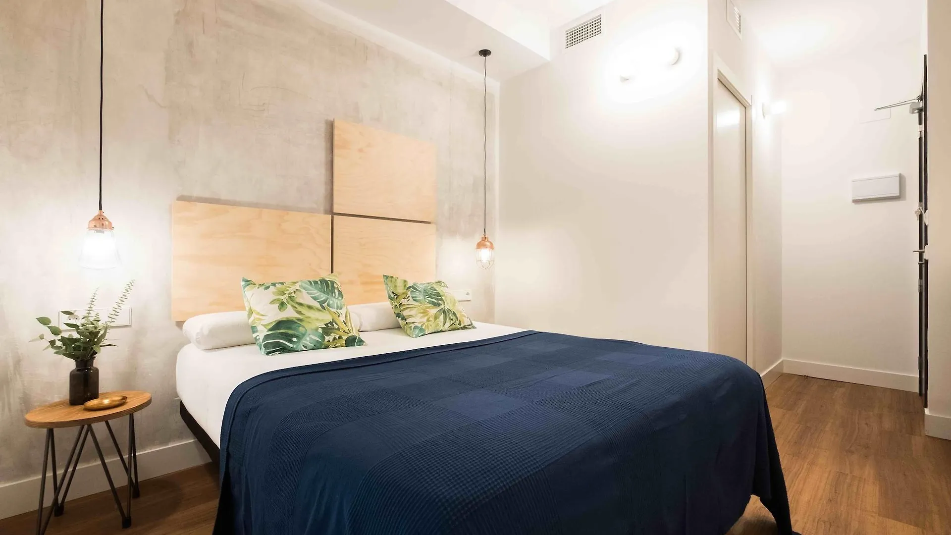 Magatzem 128 Guest House Barcelona 3*,