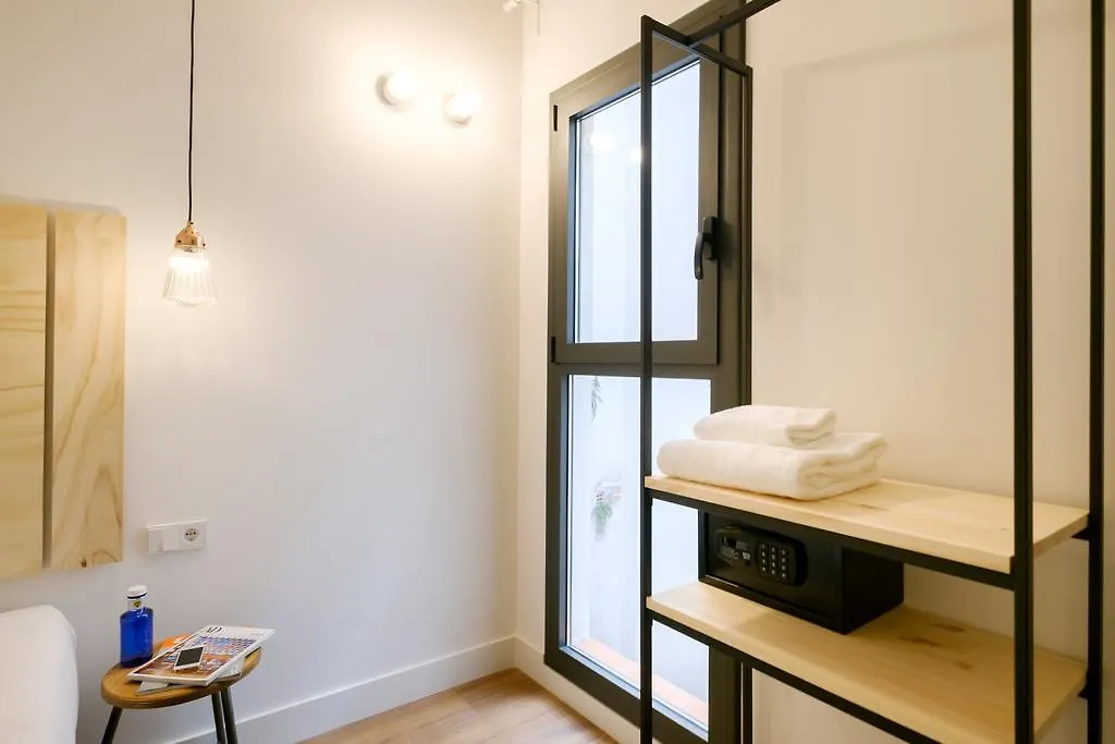Magatzem 128 Guest House Barcelona Spain