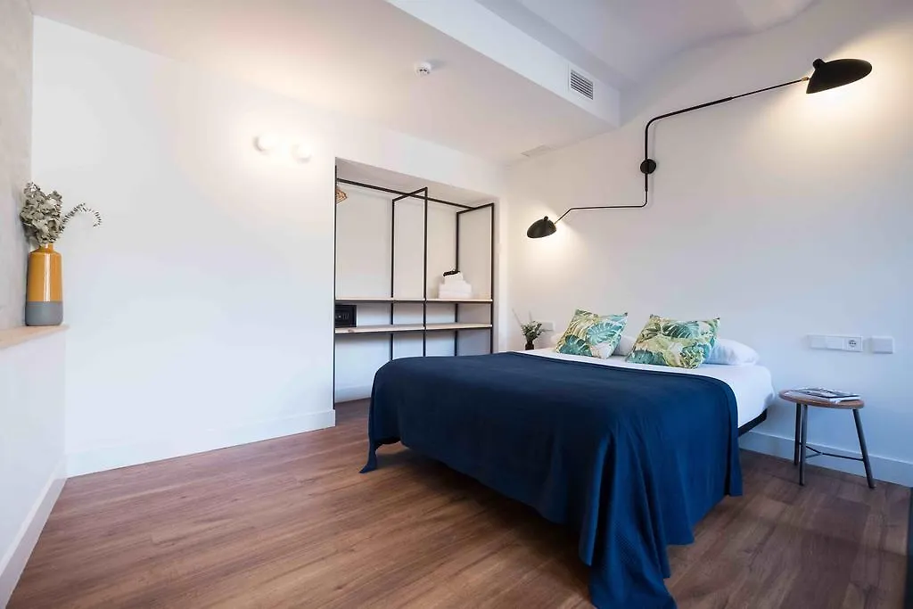 Magatzem 128 Guest House Barcelona