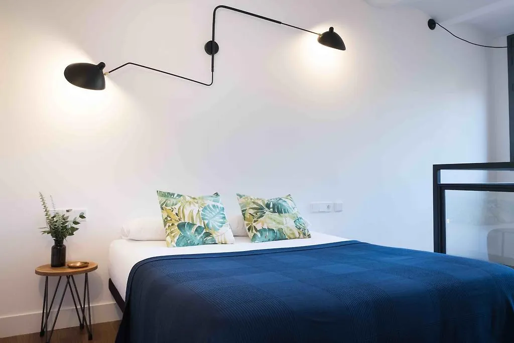 Magatzem 128 Guest House Barcelona 3*,