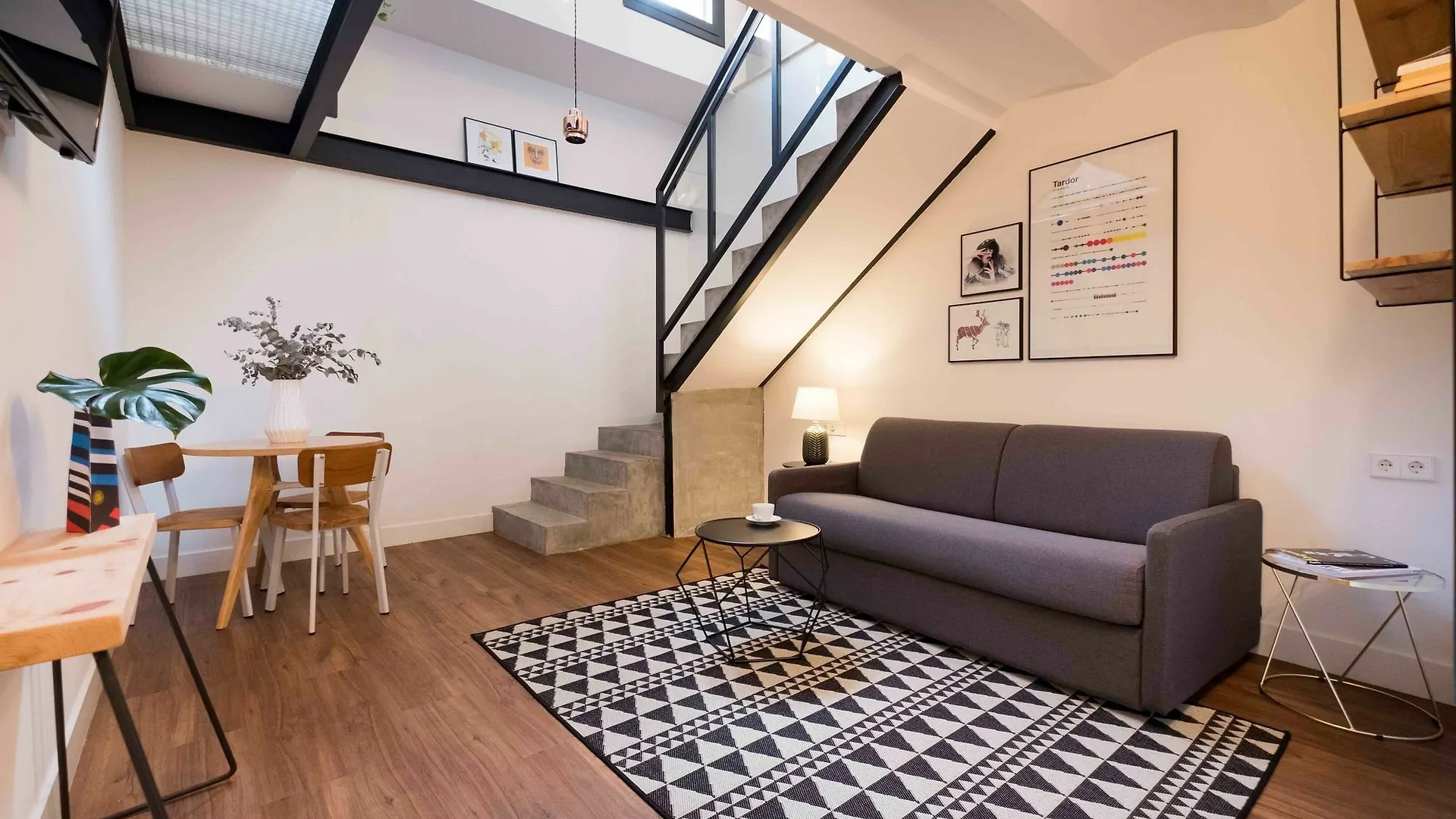 Magatzem 128 Guest House Barcelona