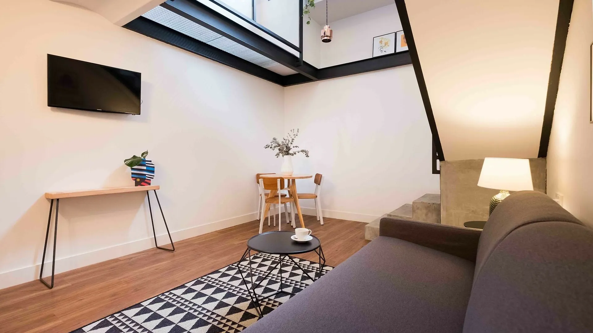 Magatzem 128 Guest House Barcelona
